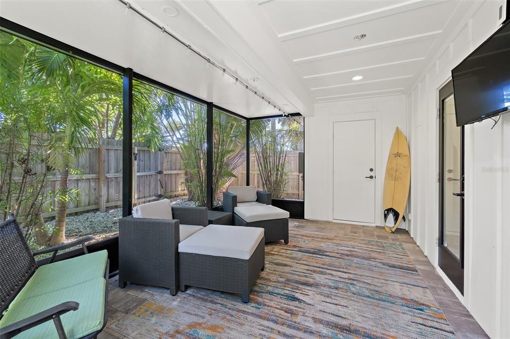 Activo con contrato: $1,595,000 (5 camas, 3 baños, 2484 Pies cuadrados)