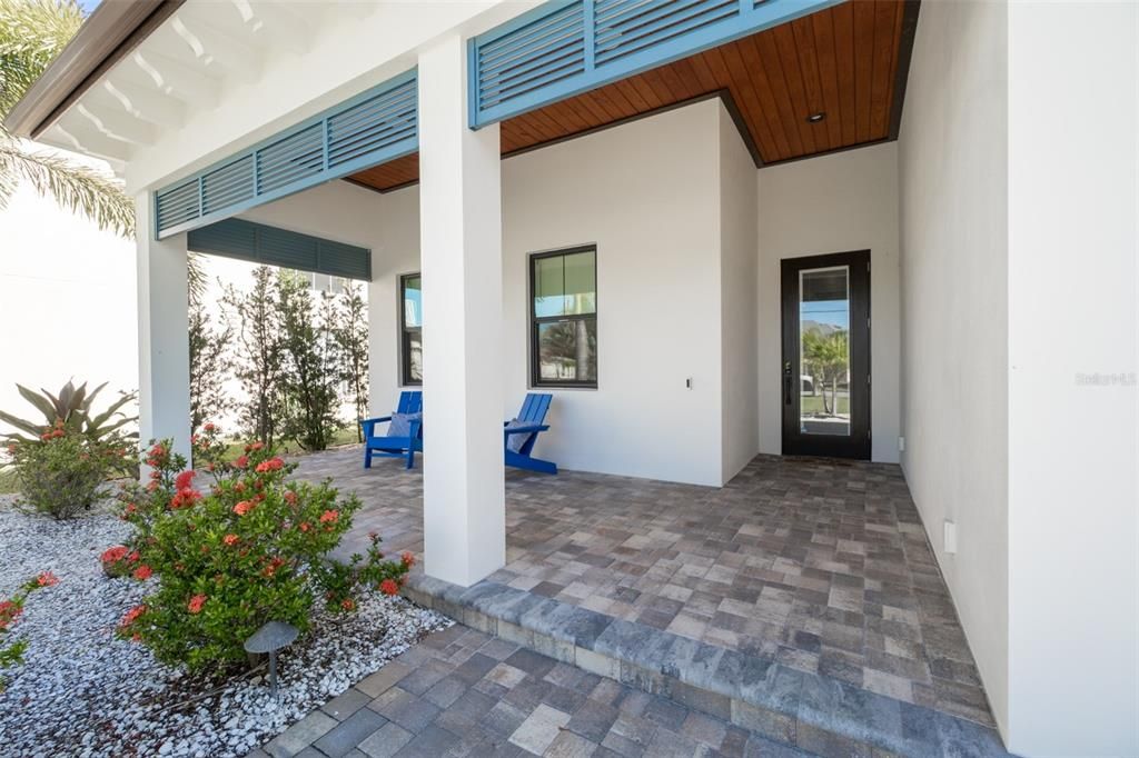 Activo con contrato: $1,595,000 (5 camas, 3 baños, 2484 Pies cuadrados)