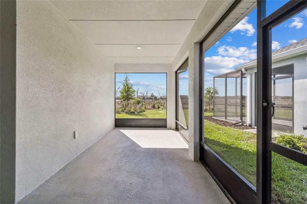 For Sale: $499,990 (2 beds, 2 baths, 1748 Square Feet)