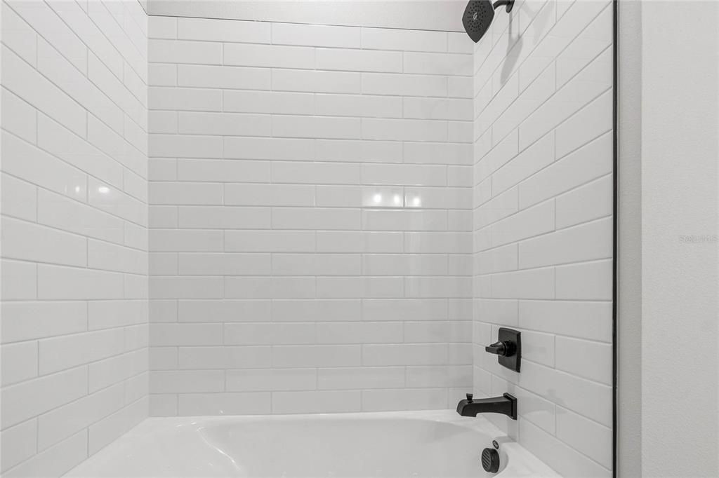 For Sale: $499,990 (2 beds, 2 baths, 1748 Square Feet)