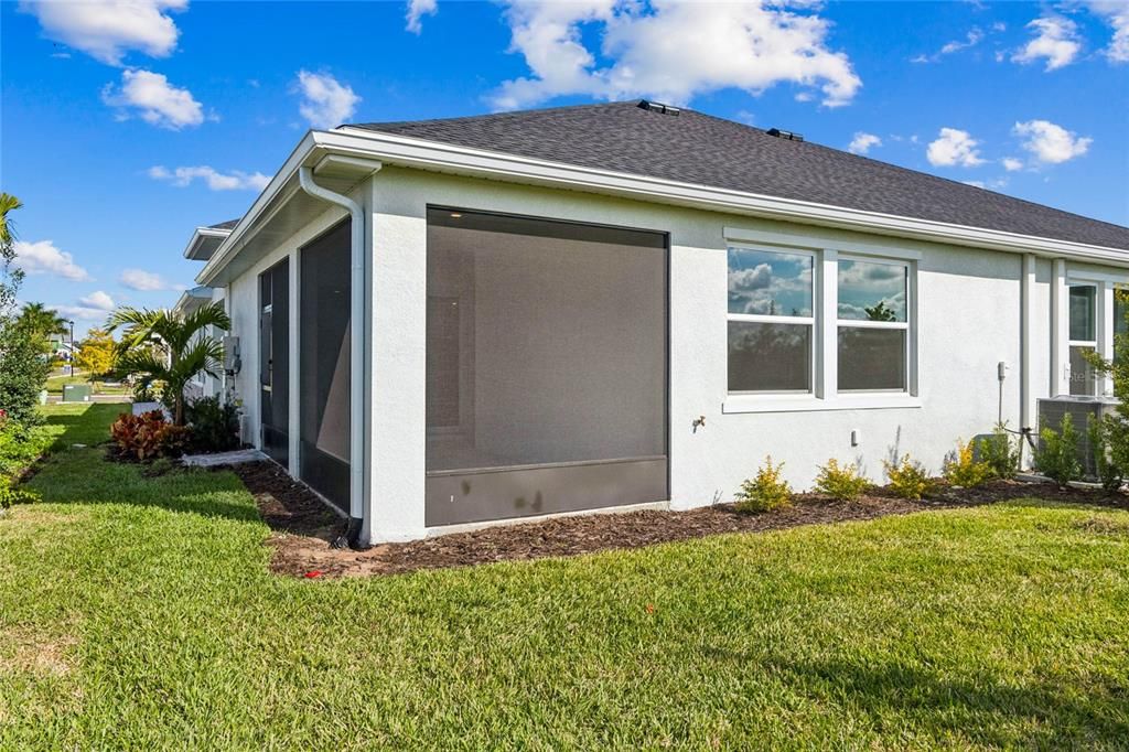 For Sale: $499,990 (2 beds, 2 baths, 1748 Square Feet)