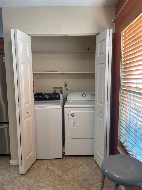 En Venta: $260,000 (3 camas, 2 baños, 1387 Pies cuadrados)