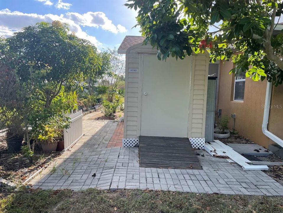 En Venta: $260,000 (3 camas, 2 baños, 1387 Pies cuadrados)