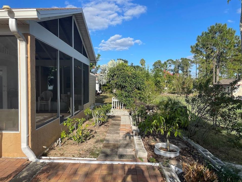 En Venta: $260,000 (3 camas, 2 baños, 1387 Pies cuadrados)