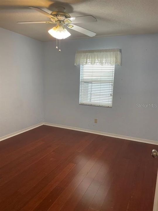 En Venta: $260,000 (3 camas, 2 baños, 1387 Pies cuadrados)