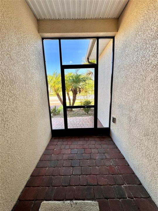 En Renta: $2,850 (4 camas, 3 baños, 2840 Pies cuadrados)