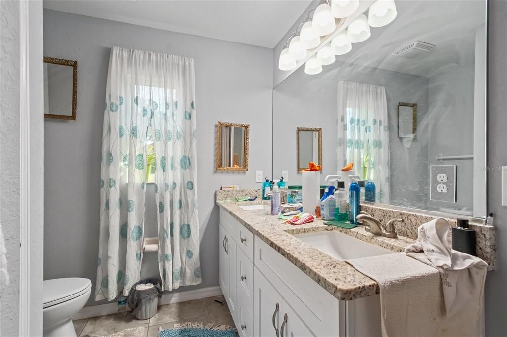 For Sale: $280,000 (3 beds, 2 baths, 1373 Square Feet)