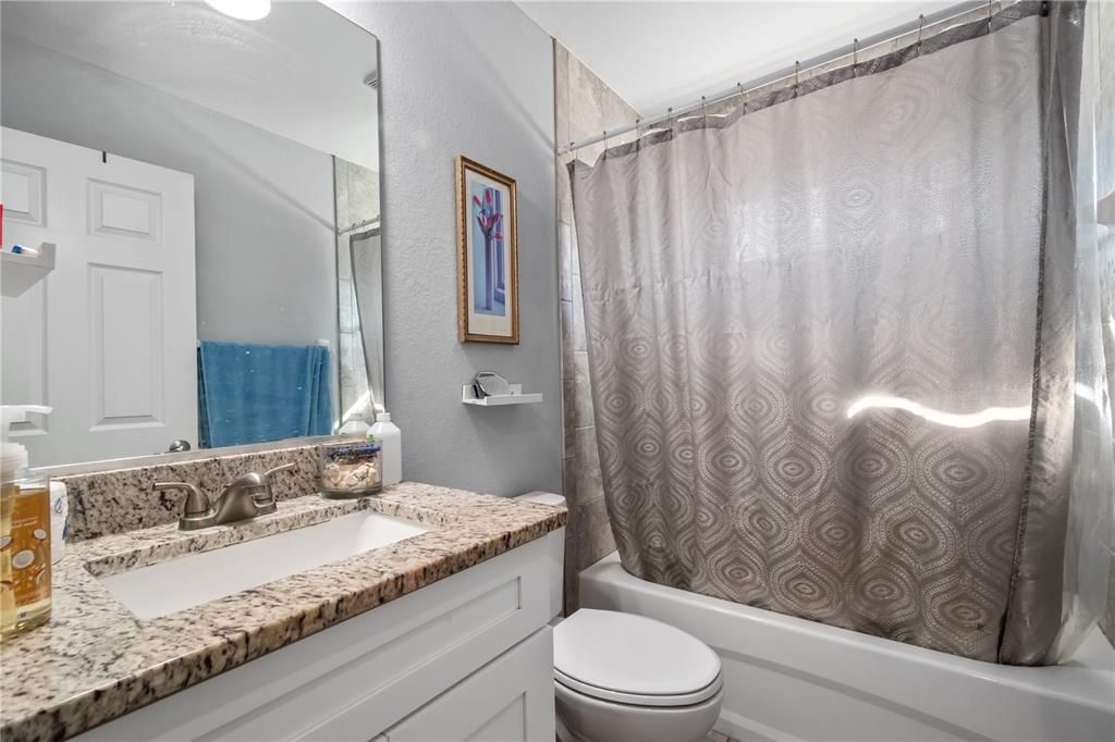 For Sale: $280,000 (3 beds, 2 baths, 1373 Square Feet)