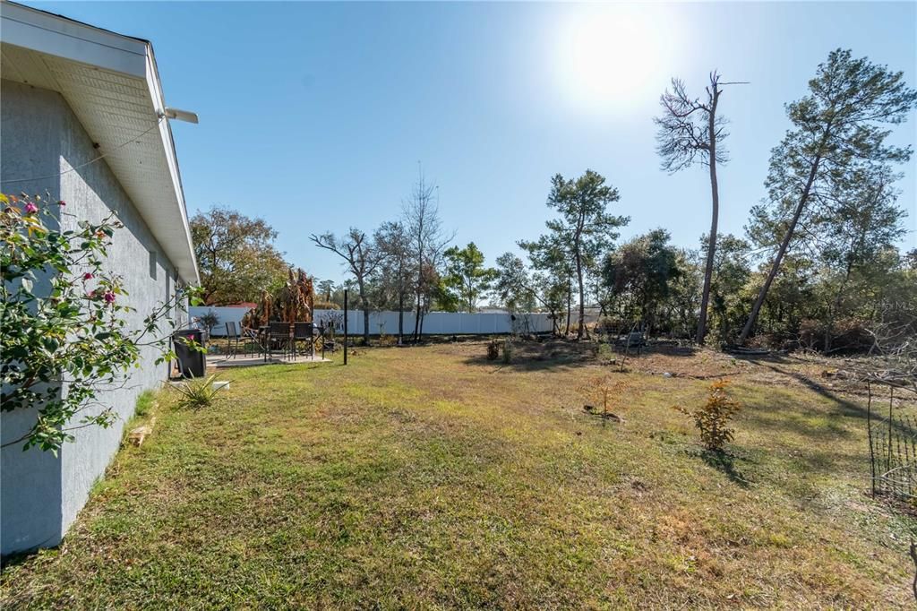 For Sale: $280,000 (3 beds, 2 baths, 1373 Square Feet)