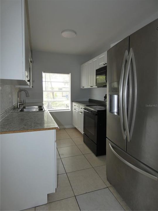 For Sale: $225,000 (3 beds, 2 baths, 960 Square Feet)