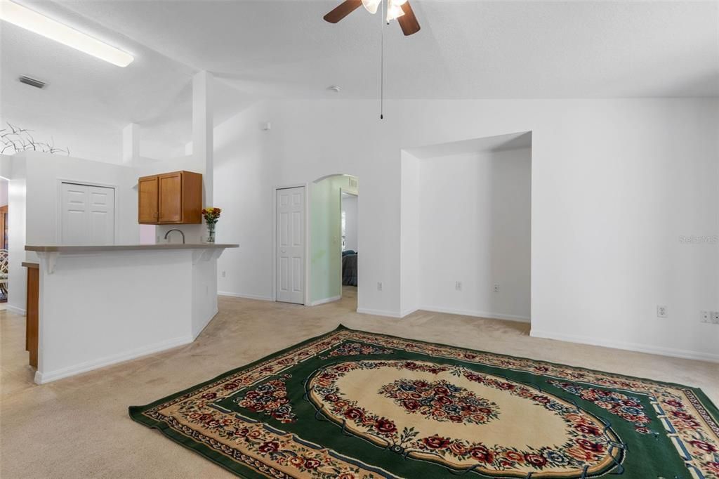 待售: $274,999 (3 贝兹, 2 浴室, 1636 平方英尺)