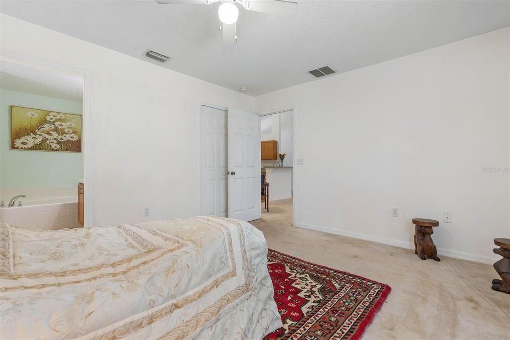 待售: $274,999 (3 贝兹, 2 浴室, 1636 平方英尺)