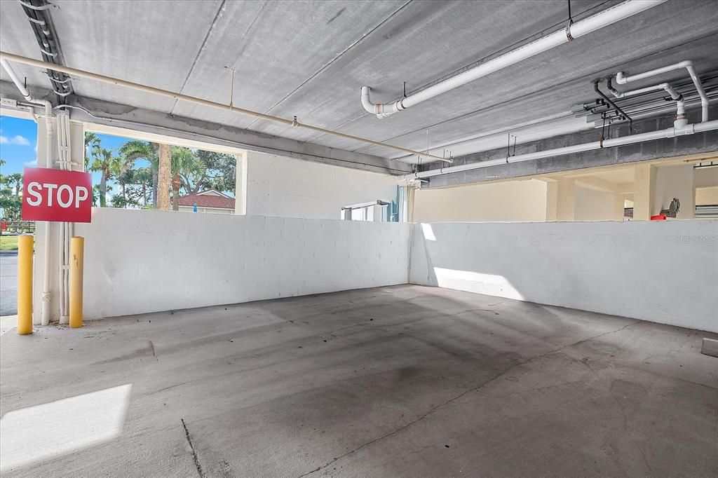 На продажу: $485,000 (2 спален, 2 ванн, 1070 Квадратных фут)