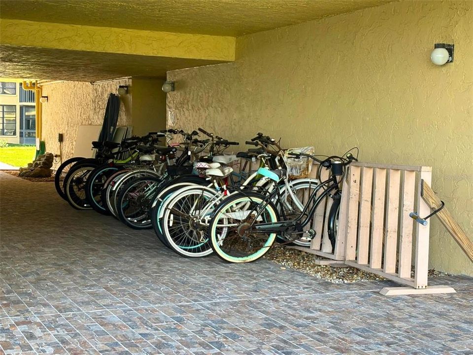 На продажу: $569,000 (2 спален, 2 ванн, 935 Квадратных фут)