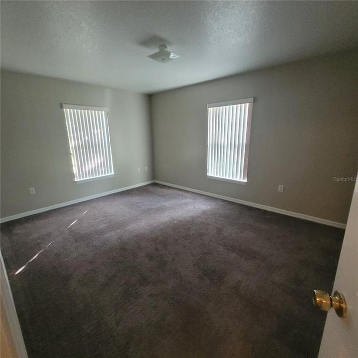 For Rent: $1,700 (3 beds, 2 baths, 1200 Square Feet)