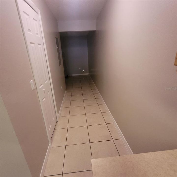 For Rent: $1,700 (3 beds, 2 baths, 1200 Square Feet)