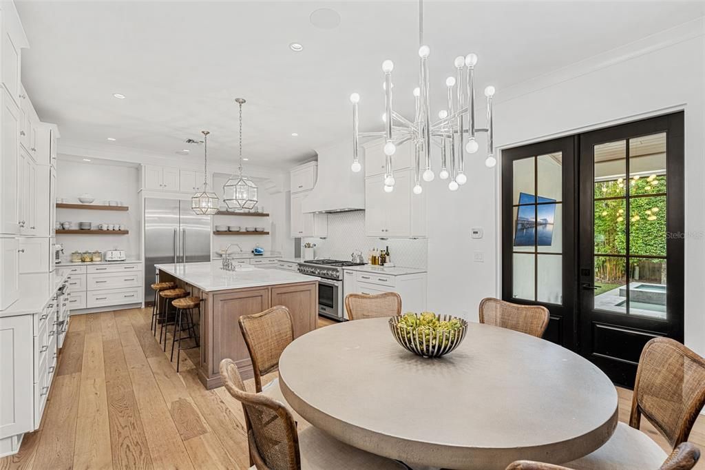 For Sale: $3,250,000 (5 beds, 5 baths, 4296 Square Feet)