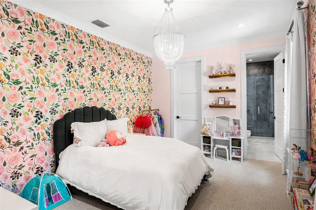 For Sale: $3,250,000 (5 beds, 5 baths, 4296 Square Feet)