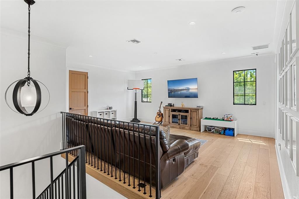 For Sale: $3,250,000 (5 beds, 5 baths, 4296 Square Feet)