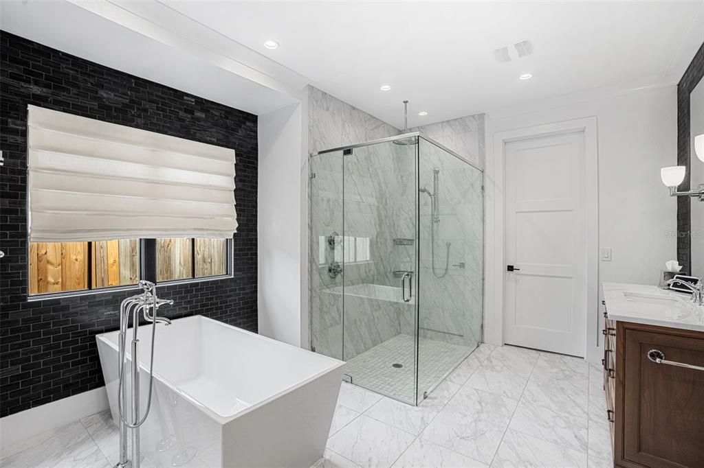 For Sale: $3,250,000 (5 beds, 5 baths, 4296 Square Feet)