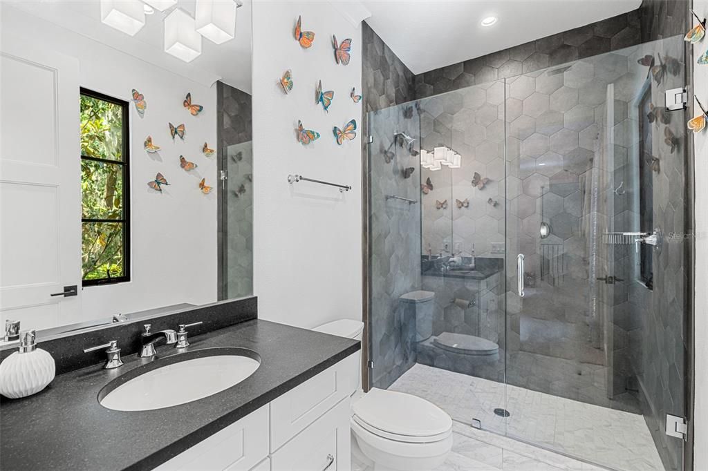 For Sale: $3,250,000 (5 beds, 5 baths, 4296 Square Feet)