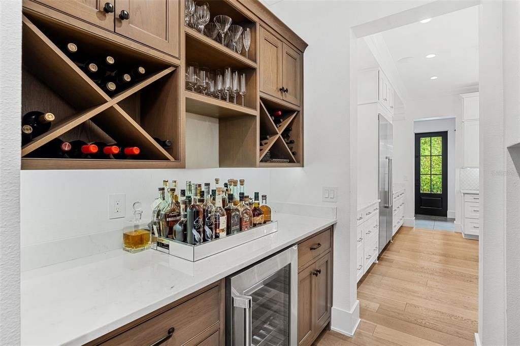 For Sale: $3,250,000 (5 beds, 5 baths, 4296 Square Feet)