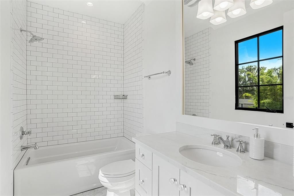 For Sale: $3,250,000 (5 beds, 5 baths, 4296 Square Feet)