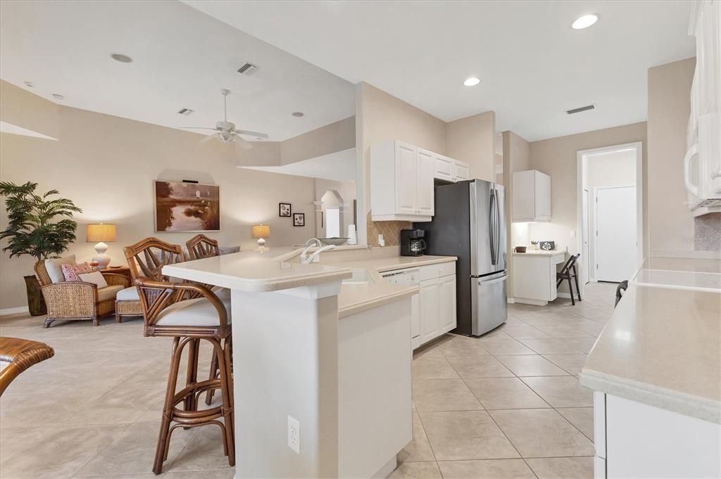 待售: $495,000 (3 贝兹, 2 浴室, 1853 平方英尺)