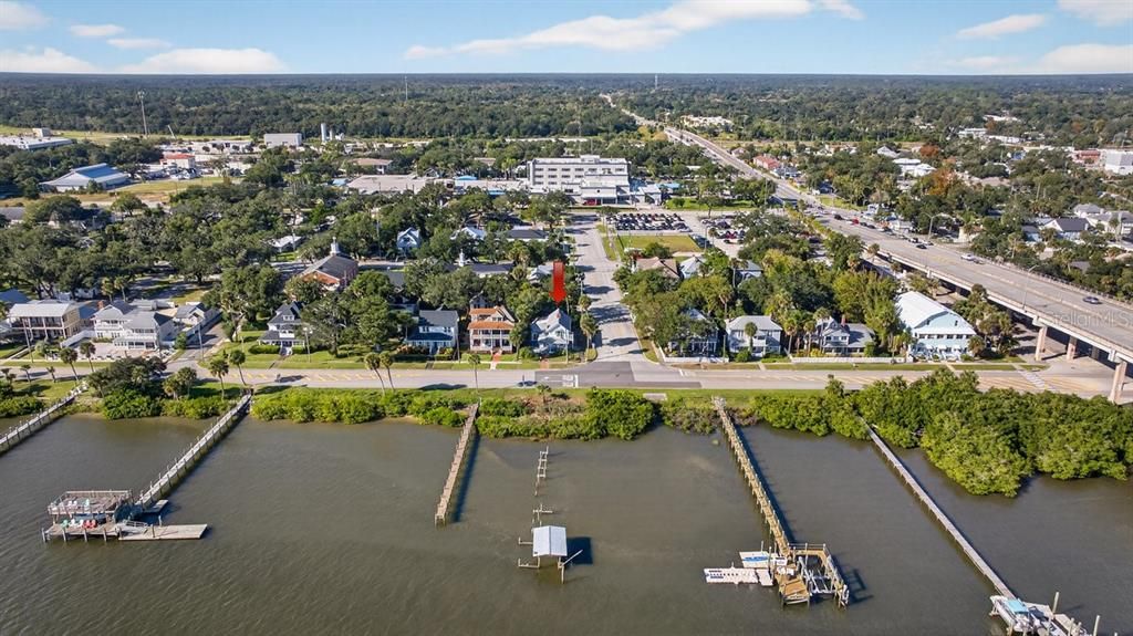 For Sale: $1,475,000 (4 beds, 3 baths, 1905 Square Feet)