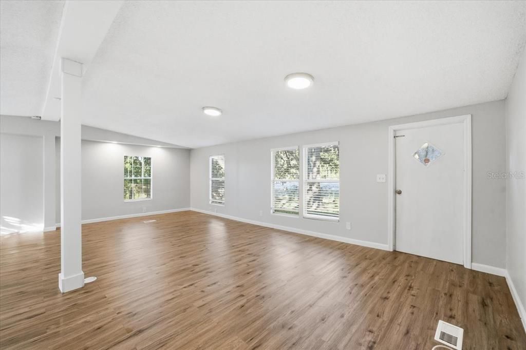 En Venta: $250,000 (3 camas, 2 baños, 1288 Pies cuadrados)