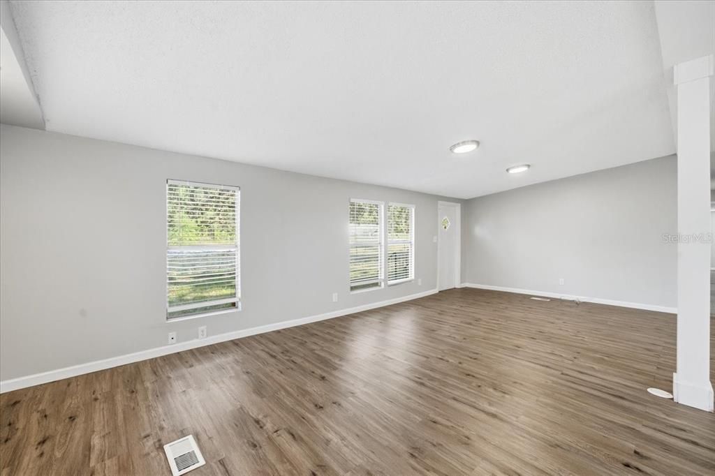 En Venta: $250,000 (3 camas, 2 baños, 1288 Pies cuadrados)