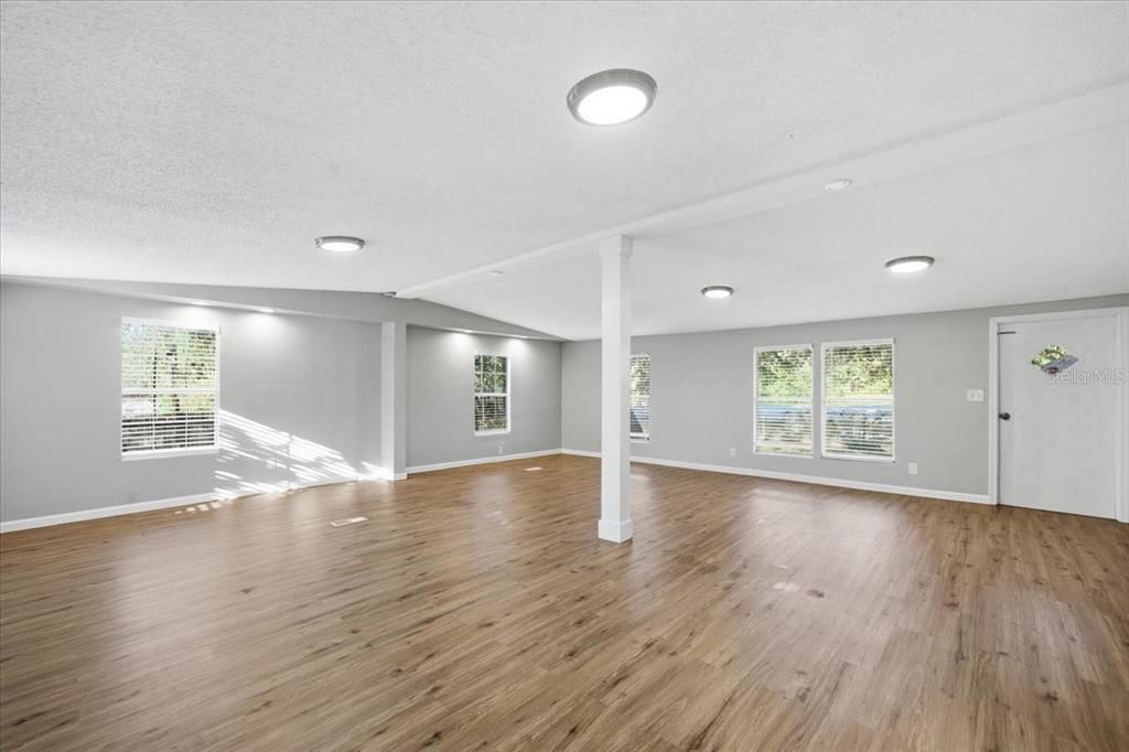 En Venta: $250,000 (3 camas, 2 baños, 1288 Pies cuadrados)