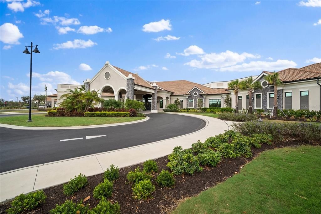 For Sale: $899,000 (4 beds, 2 baths, 2248 Square Feet)