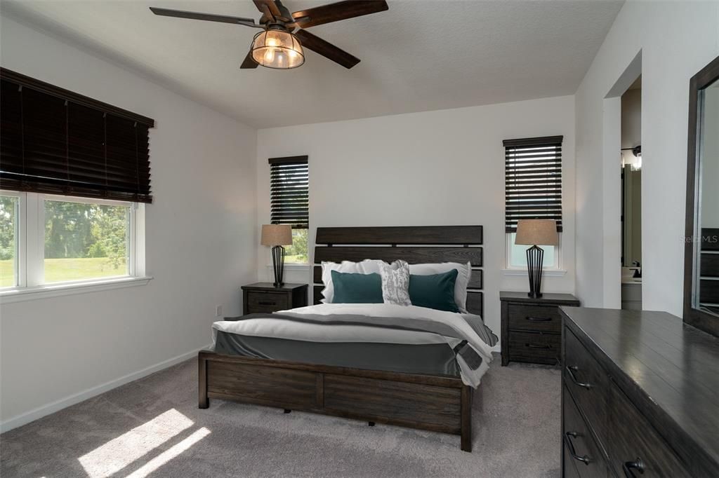 For Rent: $2,450 (4 beds, 2 baths, 1928 Square Feet)