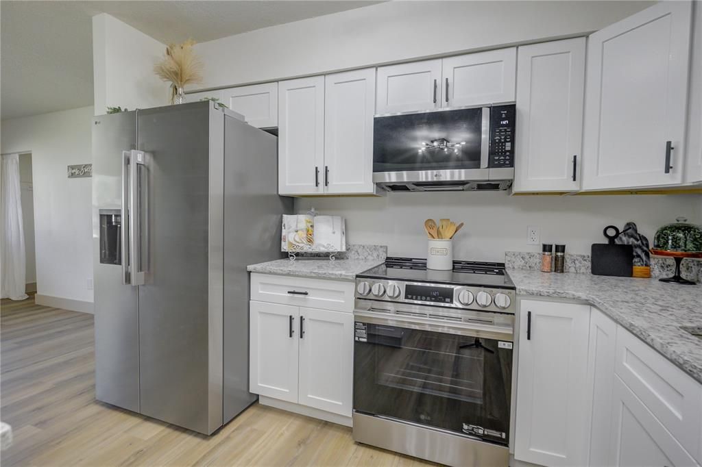 Activo con contrato: $225,000 (3 camas, 2 baños, 1252 Pies cuadrados)