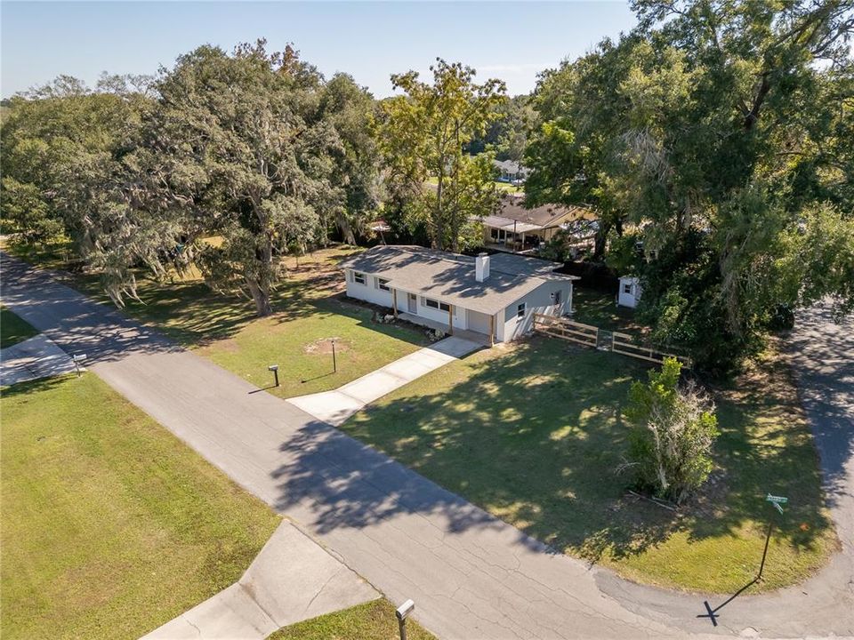 Activo con contrato: $225,000 (3 camas, 2 baños, 1252 Pies cuadrados)