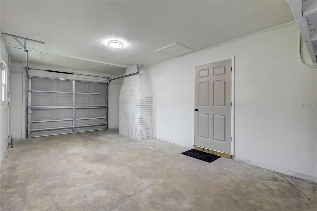 Activo con contrato: $225,000 (3 camas, 2 baños, 1252 Pies cuadrados)