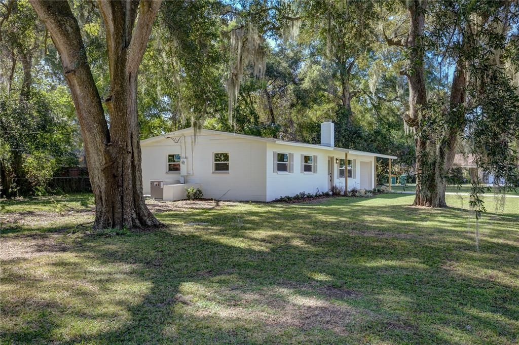 Activo con contrato: $225,000 (3 camas, 2 baños, 1252 Pies cuadrados)