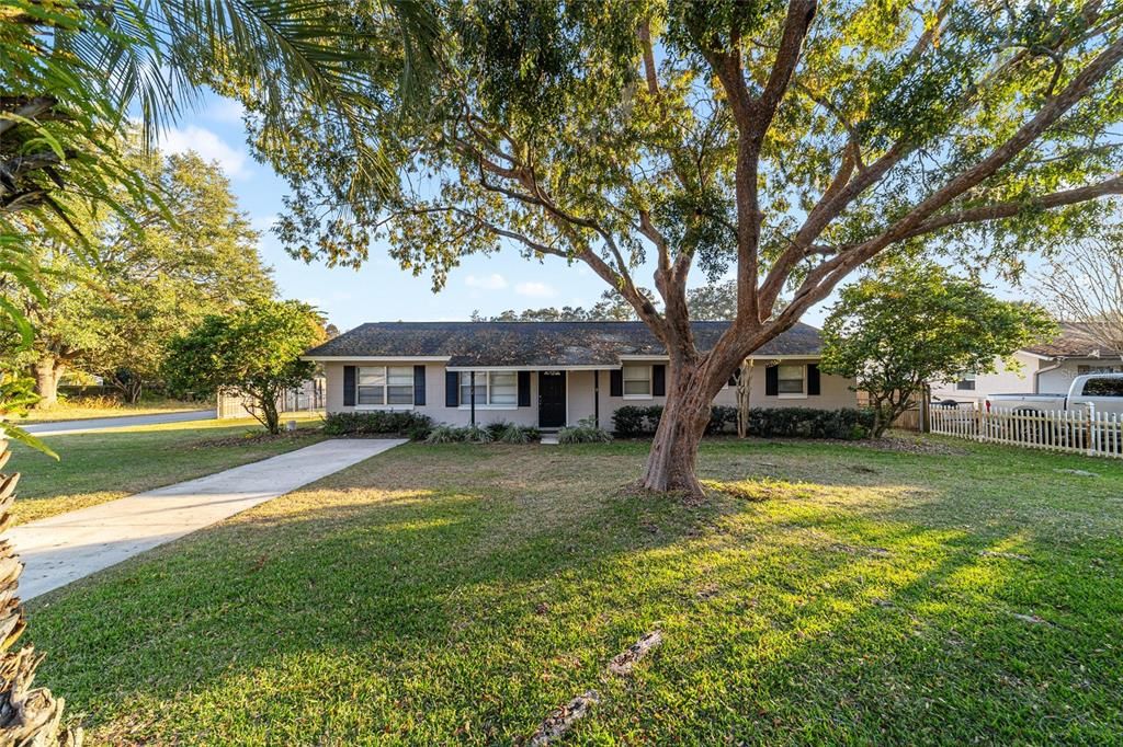 出租: $1,850 (3 贝兹, 2 浴室, 1384 平方英尺)