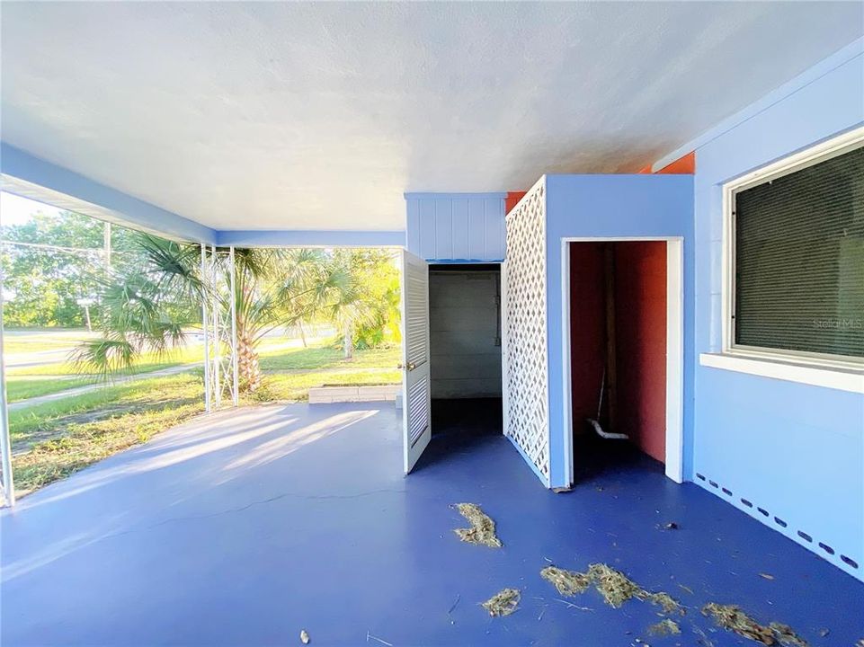 For Rent: $1,800 (3 beds, 2 baths, 2040 Square Feet)