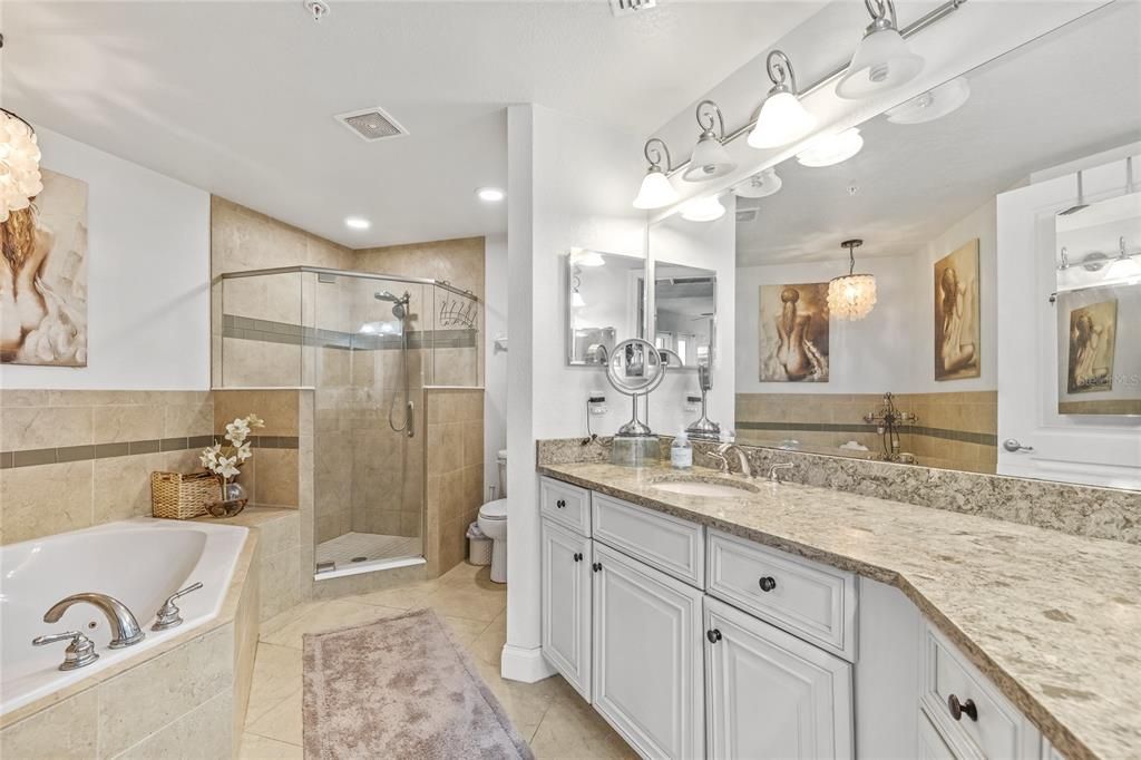 For Sale: $499,000 (2 beds, 2 baths, 1384 Square Feet)