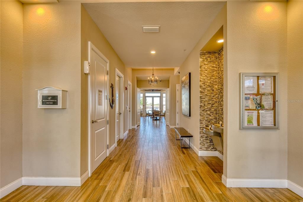 For Sale: $499,000 (2 beds, 2 baths, 1384 Square Feet)