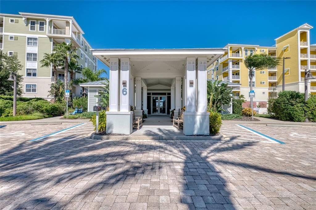 For Sale: $499,000 (2 beds, 2 baths, 1384 Square Feet)