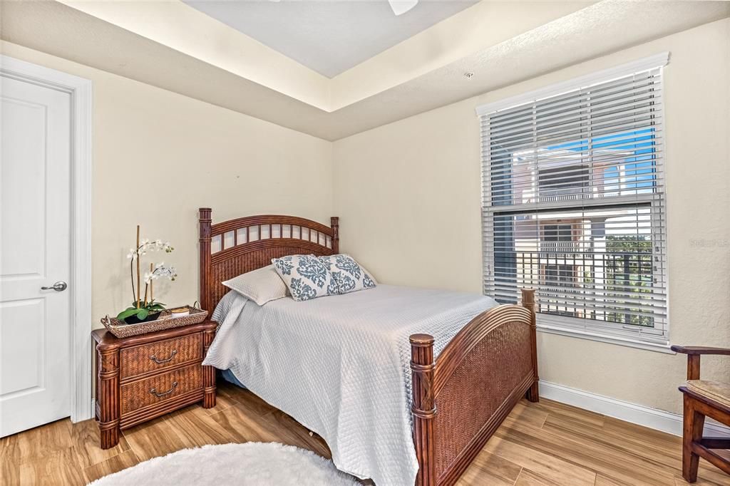 For Sale: $499,000 (2 beds, 2 baths, 1384 Square Feet)