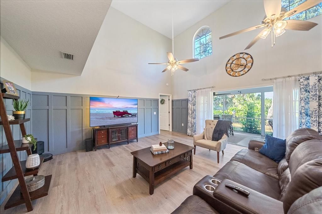 Active With Contract: $765,000 (4 beds, 2 baths, 2527 Square Feet)