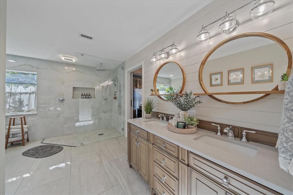 Active With Contract: $765,000 (4 beds, 2 baths, 2527 Square Feet)