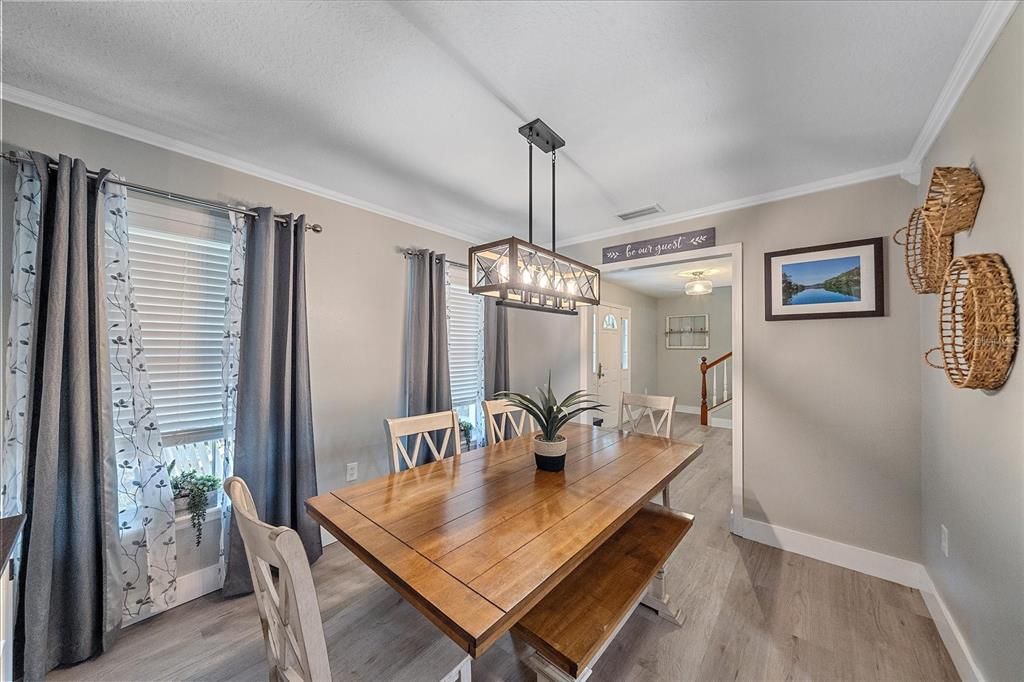 Active With Contract: $765,000 (4 beds, 2 baths, 2527 Square Feet)