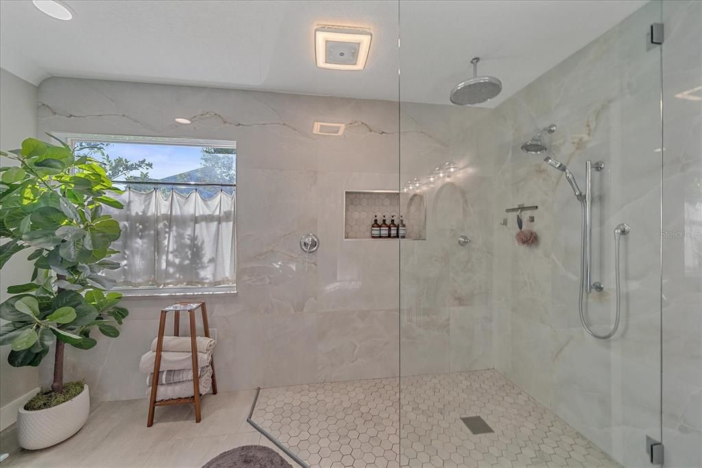 Active With Contract: $765,000 (4 beds, 2 baths, 2527 Square Feet)