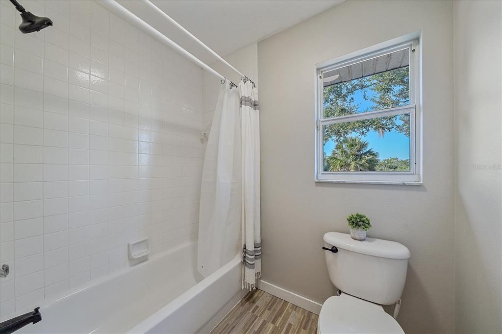 Active With Contract: $765,000 (4 beds, 2 baths, 2527 Square Feet)