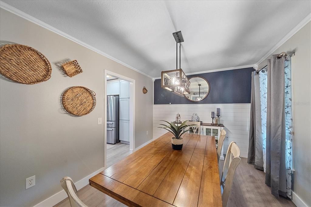 Active With Contract: $765,000 (4 beds, 2 baths, 2527 Square Feet)